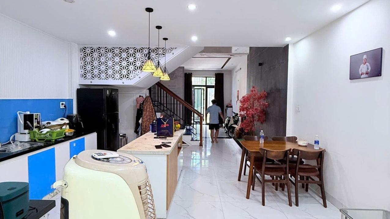 BÁN NHÀ 3 TẦNG ĐẸP – ĐƯỜNG LÊ ẤM, HÒA XUÂN – GIÁ 7,95 TỶ