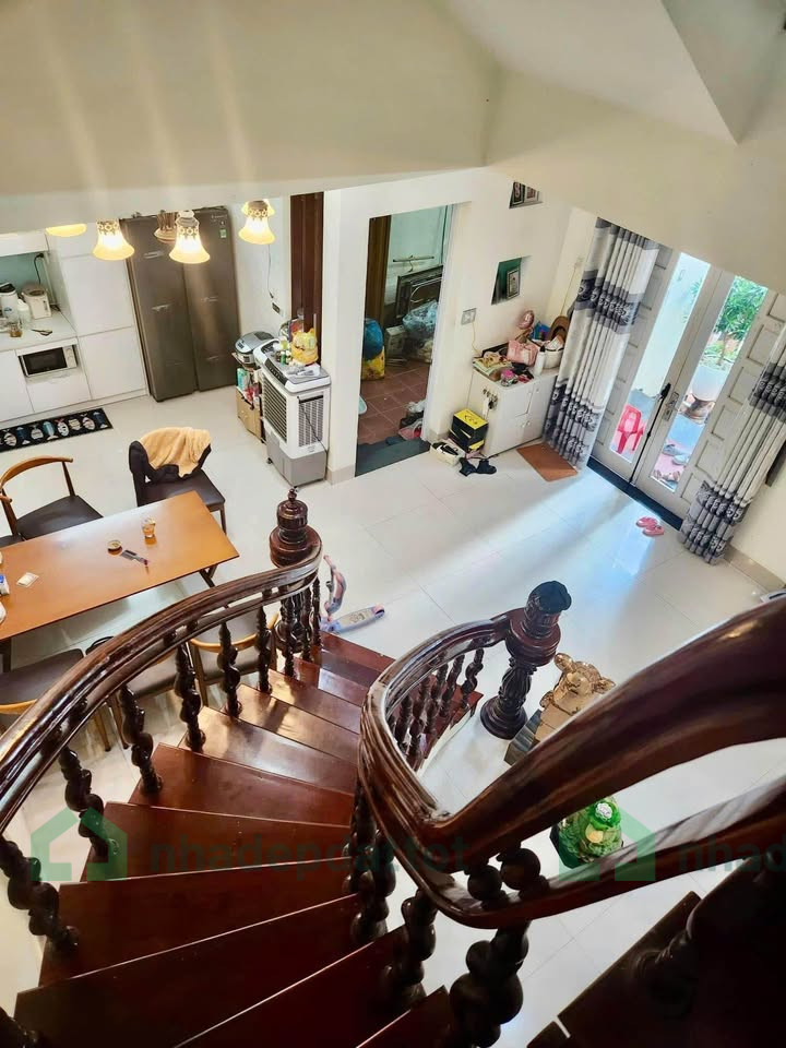 BÁN ĐẤU GIÁ NHÀ 3 TẦNG SIÊU VIP – KIỆT 244 PHAN CHU TRINH – TRUNG TÂM TP. HUẾ - 6 TỶ 4