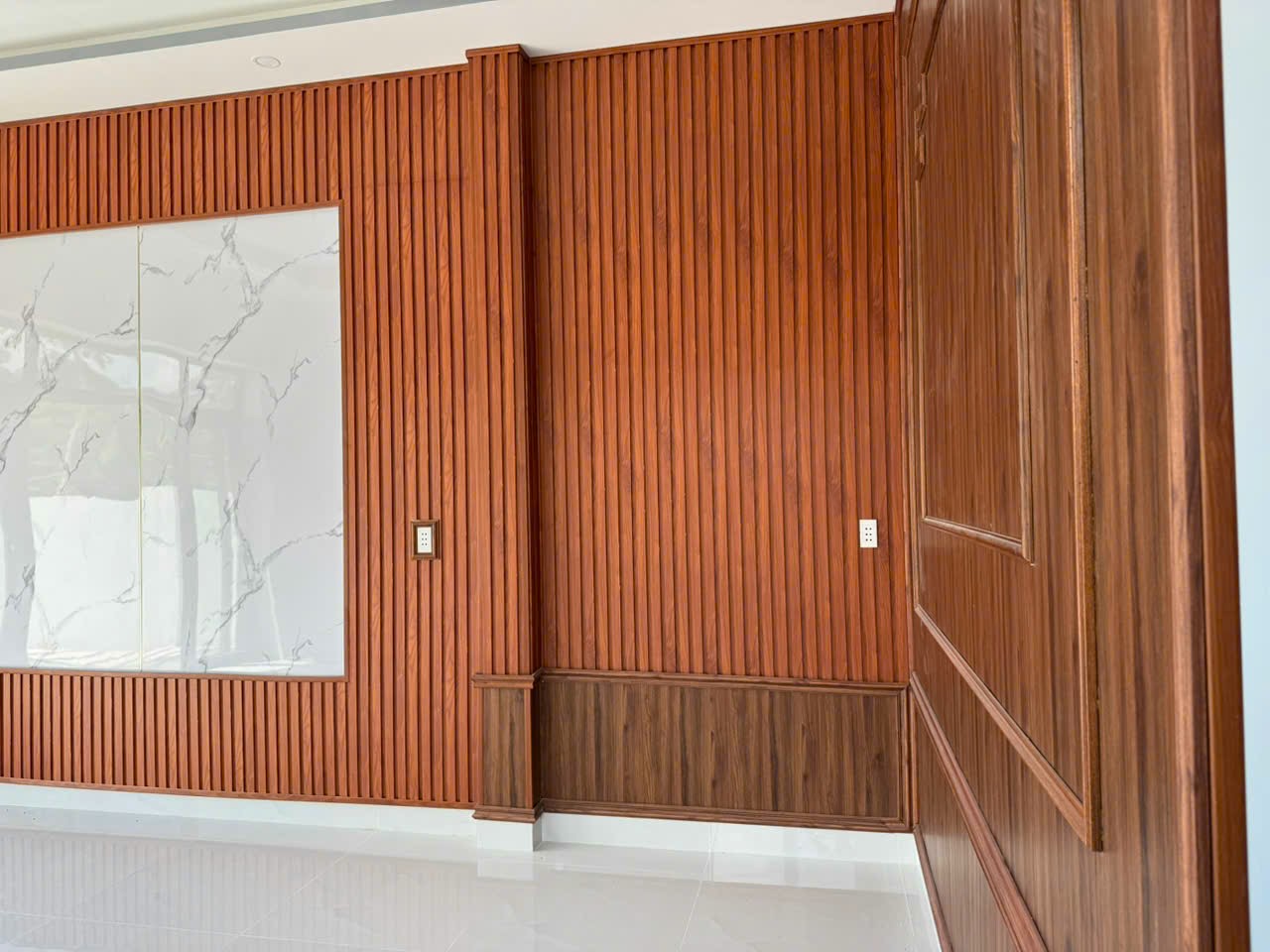NHÀ ĐẸP LONG HOA! 171m² có sân ô tô, gần chợ/trường. Pháp lý hoàn chỉnh. Giá 1.6 Tỷ chốt nhanh.
