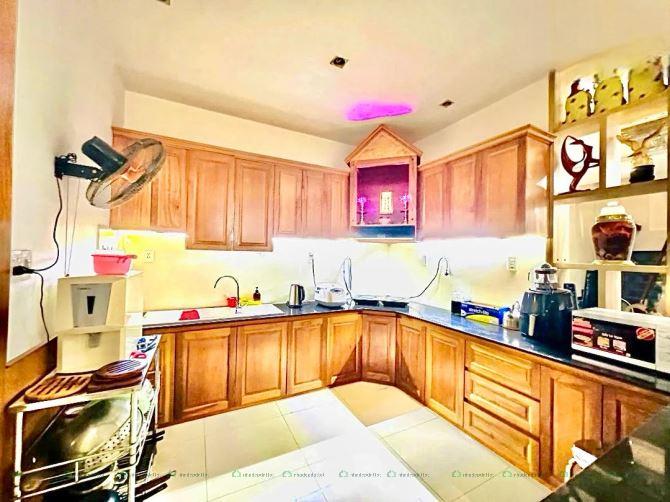 Nhà 4 Tầng Mặt Tiền Trần Phú – Trung Tâm Hải Châu – Gara Ô Tô, 3 Phòng Ngủ Khép Kín, Chỉ 13,9 Tỷ