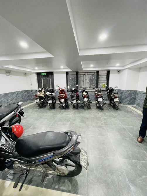 Mặt phố Chùa Quỳnh, Hai Bà Trưng, 8T thang máy dòng tiền 120tr/th, sổ đẹp, 110m2 mt gần 7m