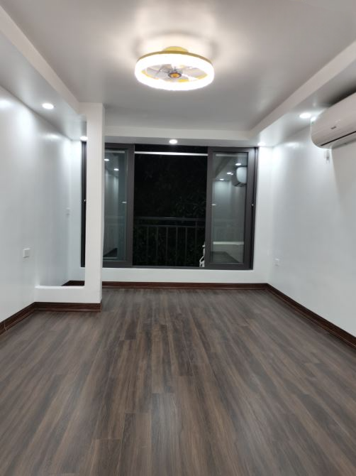 Tập thể Trần Đại Nghĩa, 115m2 3 ngủ 2 thoáng chỉ 4 tỷ 7 có TL. Lh Khánh.