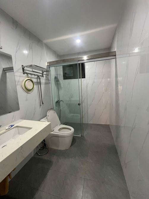 Bán nhà 40m2 Ngõ Quỳnh - HBT - dân xây mới 4 tầng - mặt tiền 4.2m - Giá 10.9 tỷ có TL