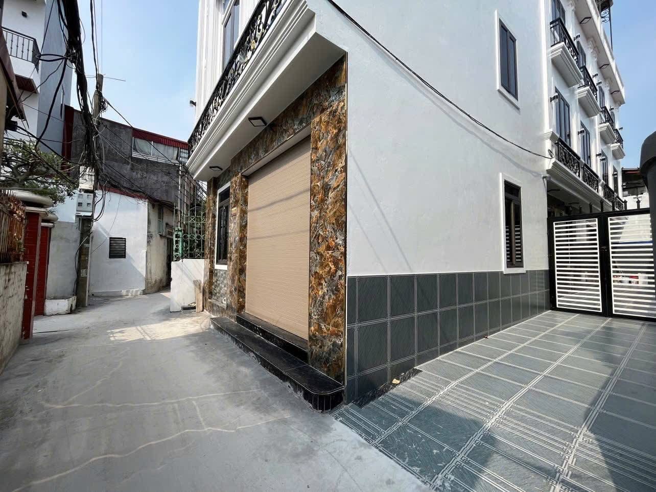 🏠 BÁN NHÀ 4 TẦNG CHỢ HÀNG – LÊ CHÂN | NGÕ RỘNG, Ô TÔ ĐỖ CỬA | GẦN HỒ SEN 🏠