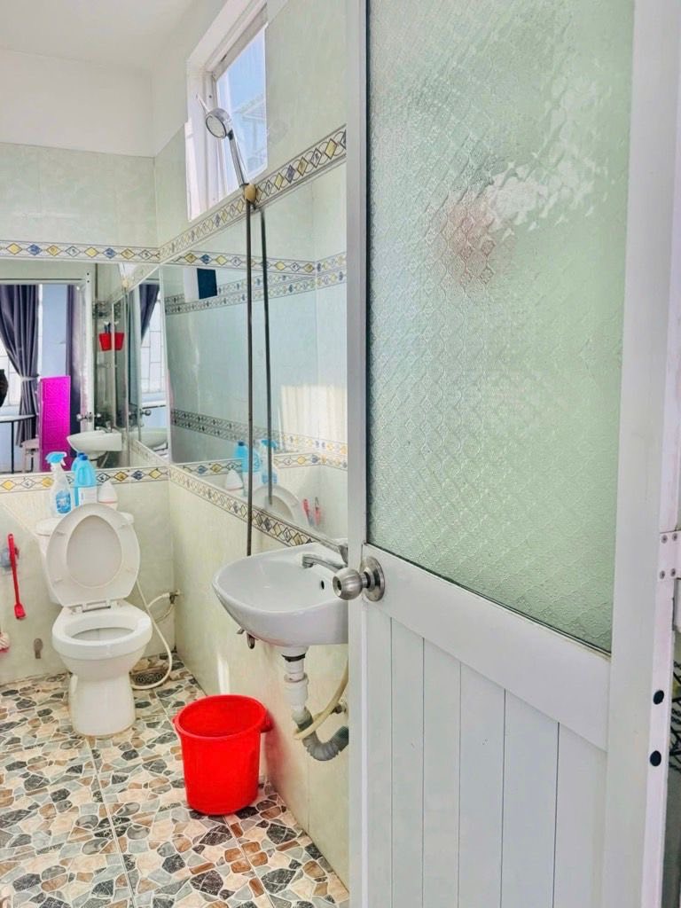 HẺM 3M PHẠM VĂN ĐỒNG, BÌNH THẠNH – LÔ GÓC 2 MẶT TIỀN – 4 TẦNG BTCT – 3PN 4WC – HOÀN CÔNG ĐỦ – GIÁ 4.85 TỶ