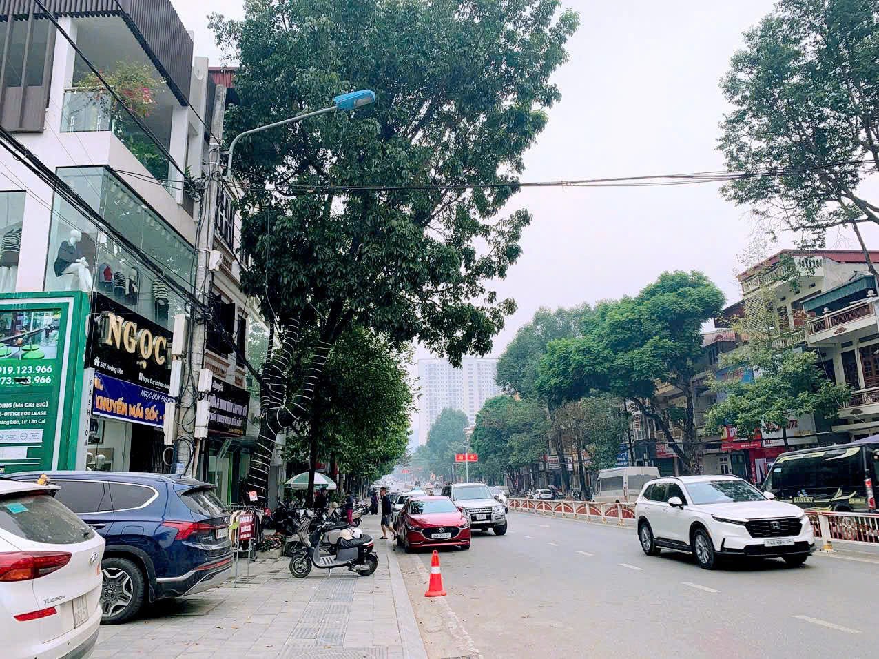 🔥 BÁN NHÀ 3 TẦNG 1 TUM – ĐƯỜNG HOÀNG LIÊN, KIM TÂN LÀO CAI – VỊ TRÍ TRUNG TÂM, KINH DOANH TỐT 🔥