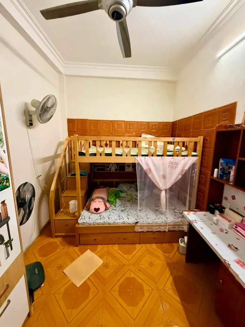 22 TỶ NHỈNH SỞ HỮU NHÀ MẶT PHỐ ĐỒNG CỔ – VỈA HÈ RỘNG – KINH DOANH ĐỈNH – GẦN HỒ TÂY. DT SẤP SỈ: 50M2 - 4 TẦNG - MT: 6.1M. TRONG TẦM NGẮM CÁC ANH CHỊ TÀI CHÍNH TỐT SĂN TÌM - SỞ HỮU.