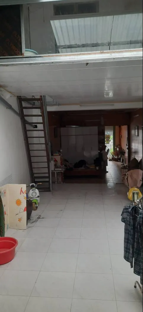 Bán đất kèm nhà 2 tầng cấp 4 mặt đường Trần Nhân Tông 95m² nhỉnh 5 tỷ