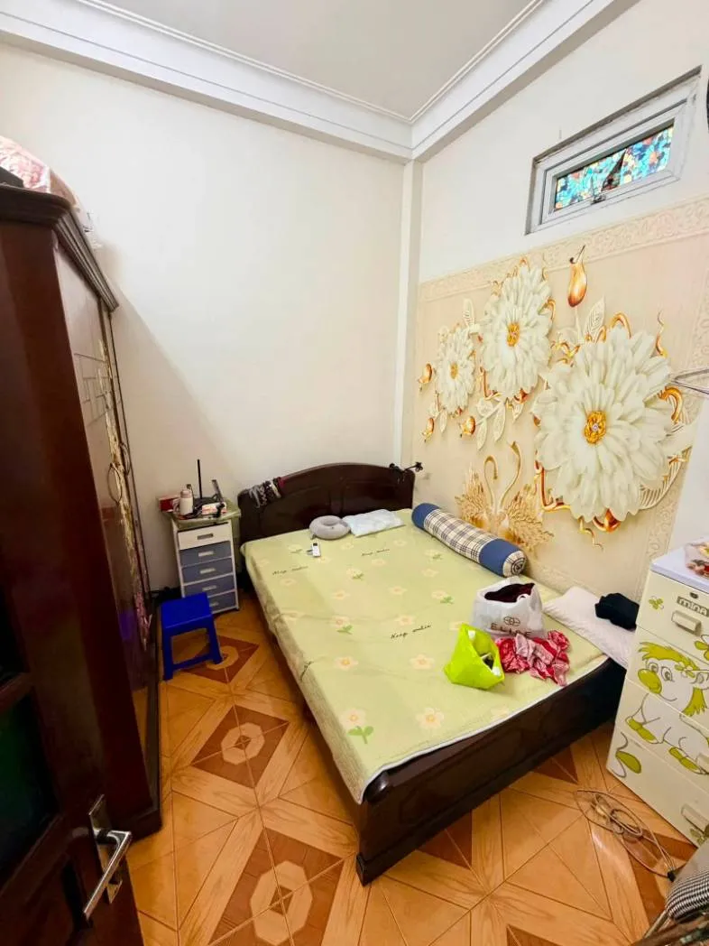 22 TỶ NHỈNH SỞ HỮU NHÀ MẶT PHỐ ĐỒNG CỔ – VỈA HÈ RỘNG – KINH DOANH ĐỈNH – GẦN HỒ TÂY. DT SẤP SỈ: 50M2 - 4 TẦNG - MT: 6.1M. TRONG TẦM NGẮM CÁC ANH CHỊ TÀI CHÍNH TỐT SĂN TÌM - SỞ HỮU.