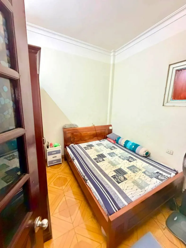 22 TỶ NHỈNH SỞ HỮU NHÀ MẶT PHỐ ĐỒNG CỔ – VỈA HÈ RỘNG – KINH DOANH ĐỈNH – GẦN HỒ TÂY. DT SẤP SỈ: 50M2 - 4 TẦNG - MT: 6.1M. TRONG TẦM NGẮM CÁC ANH CHỊ TÀI CHÍNH TỐT SĂN TÌM - SỞ HỮU.