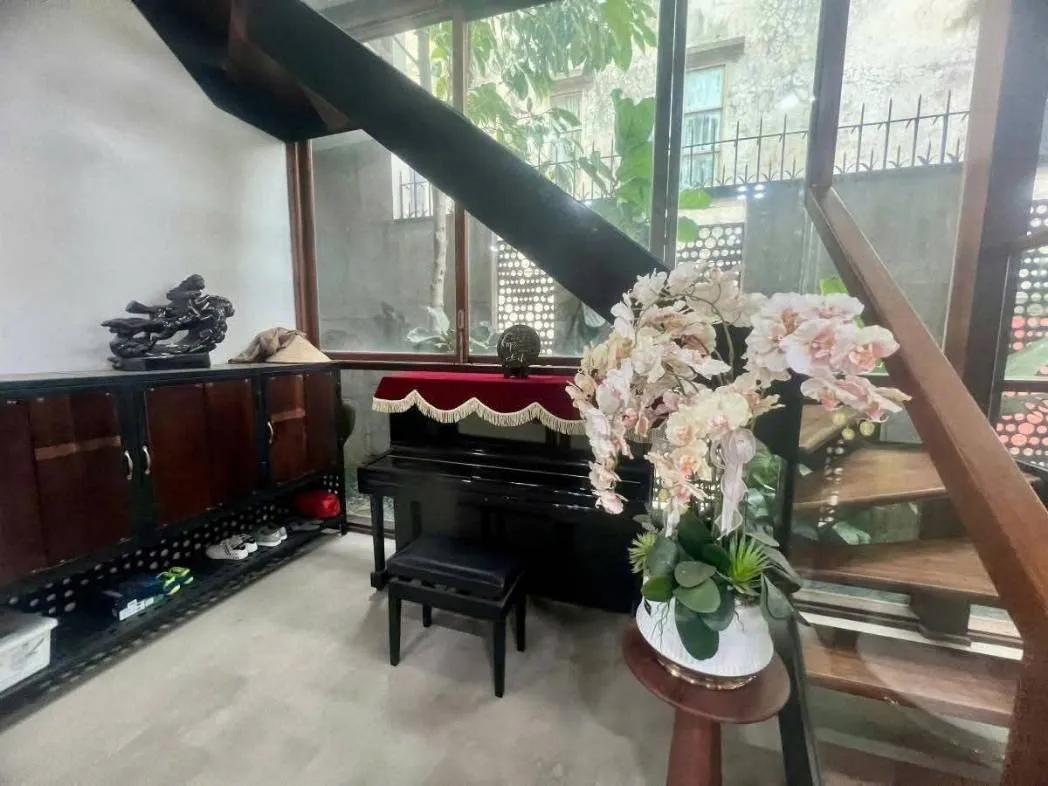 95 TỶ NHỈNH SỞ HỮU BIỆT THỰ NHÀ VƯỜN ĐẲNG CẤP MẶT PHỐ NGỌC THỤY – LONG BIÊN/ DT: 780 M2 (SỔ 590M2)/ 3 TẦNG | MT 17M. TRONG TẦM NGẮM CÁC ĐẠI GIA SĂN TÌM - SỞ HỮU. HÀNG HIẾM QUẬN LONG BIÊN.