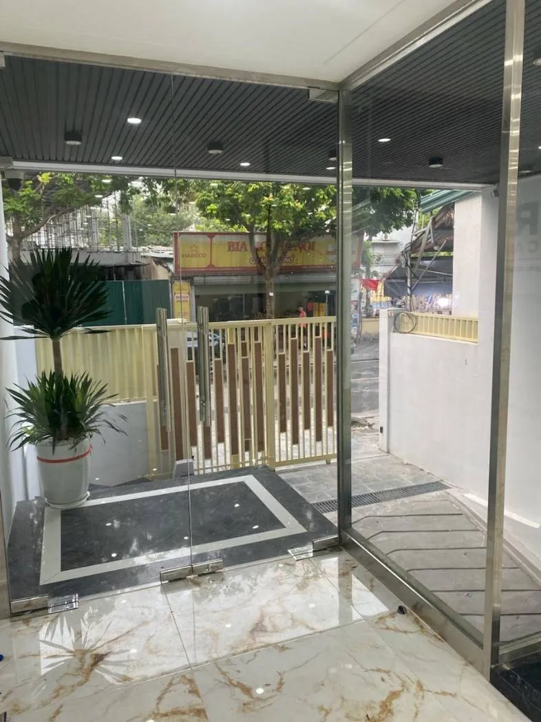 45 TỶ NHỈNH SỞ HỮU TÒA VĂN PHÒNG VIEW SÔNG HỒNG – PHÚ XÁ, TÂY HỒ. SẤP SỈ 100M2 - 8 TẦNG + HẦM - TUM/ MT: 5.5 TỶ. VIEW SÔNG - VỊ TRÍ ĐẸP PHÚ THƯỢNG. TRONG TẦM NGẮM CÁC ĐẠI GIA SĂN TÌM - SỞ HỮU.
