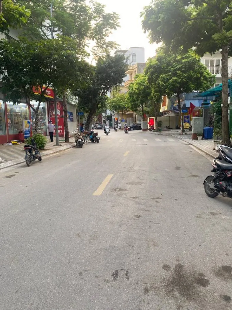 45 TỶ NHỈNH SỞ HỮU TÒA VĂN PHÒNG VIEW SÔNG HỒNG – PHÚ XÁ, TÂY HỒ. SẤP SỈ 100M2 - 8 TẦNG + HẦM - TUM/ MT: 5.5 TỶ. VIEW SÔNG - VỊ TRÍ ĐẸP PHÚ THƯỢNG. TRONG TẦM NGẮM CÁC ĐẠI GIA SĂN TÌM - SỞ HỮU.