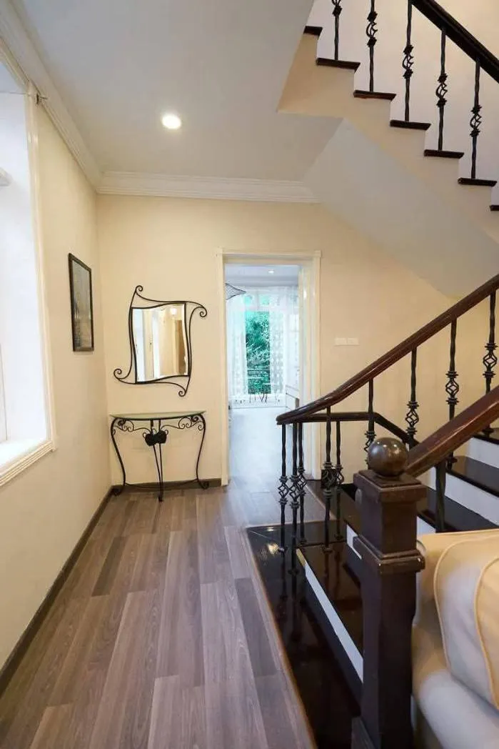 150 TỶ SỞ HỮU BIỆT THỰ SIÊU VIP CIPUTRA – TÂY HỒ/ LÔ GÓC/ VỊ TRÍ ĐẸP NHẤT KHU ĐÔ THỊ/ DIỆN TÍCH: 296M2/ 4 TẦNG/ MT 9.6M. TRONG TẦM NGẮM CỦA CÁC ĐẠI GIA SĂN TÌM - SỞ HỮU.
HÀNG HIẾN 1 - 0 - 2 TÂY HỒ.