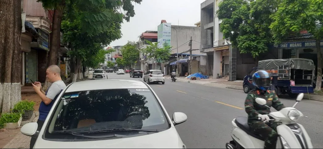Bán đất kèm nhà 2 tầng cấp 4 mặt đường Trần Nhân Tông 95m² nhỉnh 5 tỷ
