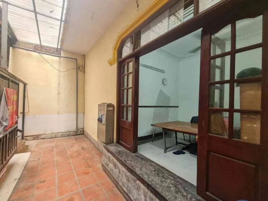 14.7 TỶ NHỈNH SỞ HỮU LÔ ĐẤT THỤY KHUÊ – TÂY HỒ | ĐẤT VÀNG HIẾM – MẶT TIỀN 9M – SIÊU TIỀM NĂNG. SẤP SỈ 70M2/ HIỆN TRẠNG NHÀ 4 TẦNG/ MT: 9M. TRONG TẦM NGẮM CÁC ĐẠI GIA SĂN TÌM - SỞ HỮU.
