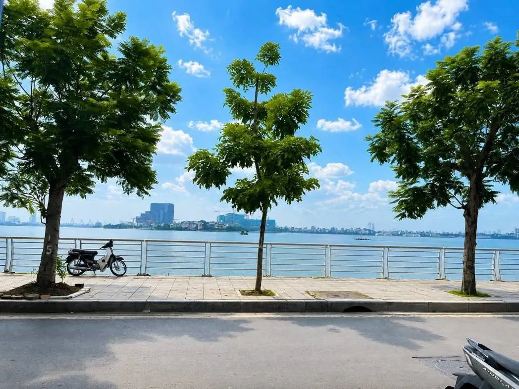 12 TỶ NHỈNH SỞ HỮU NHÀ PHỐ TRÍCH SÀI – TÂY HỒ/ CÁCH HỒ TÂY VÀI BƯỚC/ KHU VIP/ TIỀM NĂNG TĂNG GIÁ . DIỆN TÍCH: 31M2/ 6 TẦNG. TRONG TẦM NGẮM CÁC ANH CHỊ TÀI CHÍNH TỐT SĂN TÌM - SỞ HỮU.