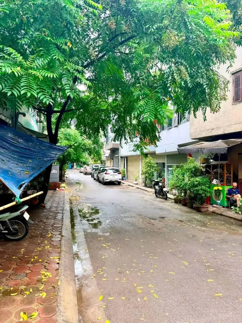 18.8 TỶ NHỈNH SỞ HỮU NHÀ MẶT PHỐ ĐỒNG CỔ – TÂY HỒ/ 50M²/ MT 5M. MẶT PHỐ ĐẸP - VỈA HÈ RỘNG, QUY HOẠCH ỔN ĐỊNH. TRONG TẦM NGẮM ANH CHỊ TÀI CHÍNH TỐT SĂN TÌM - SỞ HỮU.